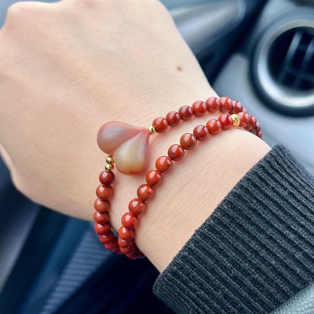 Elegant Red Jade Beaded Bracelet with Jade Heart Charm
